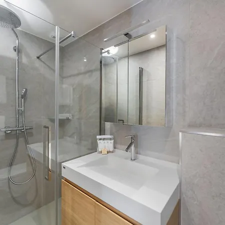 Apartament De Charme A 1650 Avec Sauna - Fr-1-563-139
